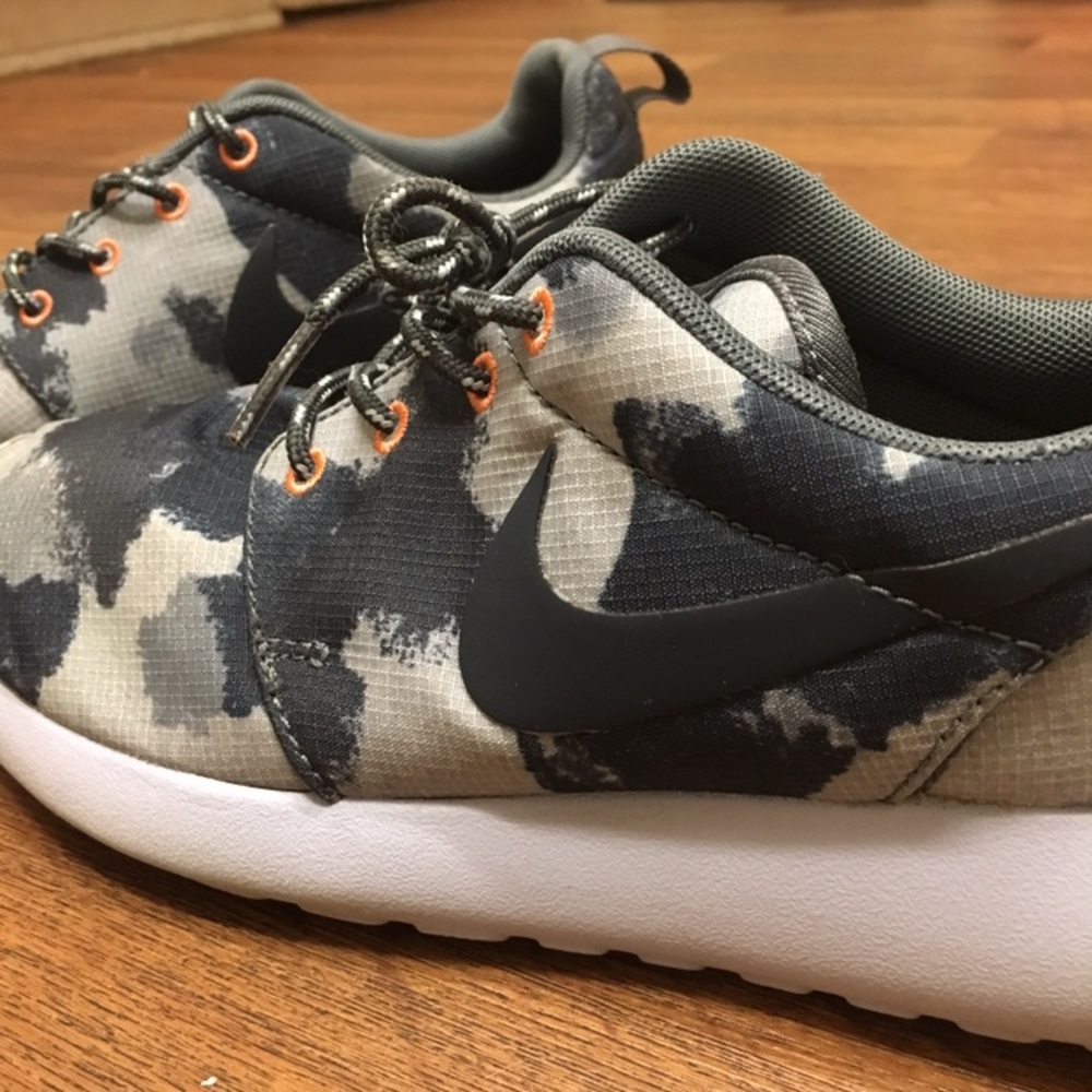 Nike Roshe Run - Picture 5 of 8